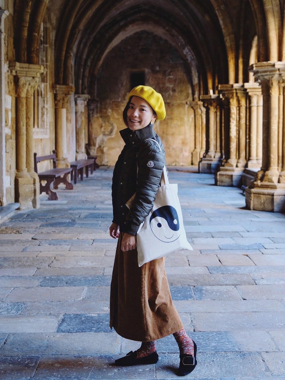 「daily look、date style♡、ootd、outfit、outfitoftheday、travel、冬コーデ、casual」｜「MONCLERのアイテム（ダウンジャケット/コート、グリーン系）」を使った、自然卷tutuさん（レディース・160cm）の冬コーディネートの1枚目の写真