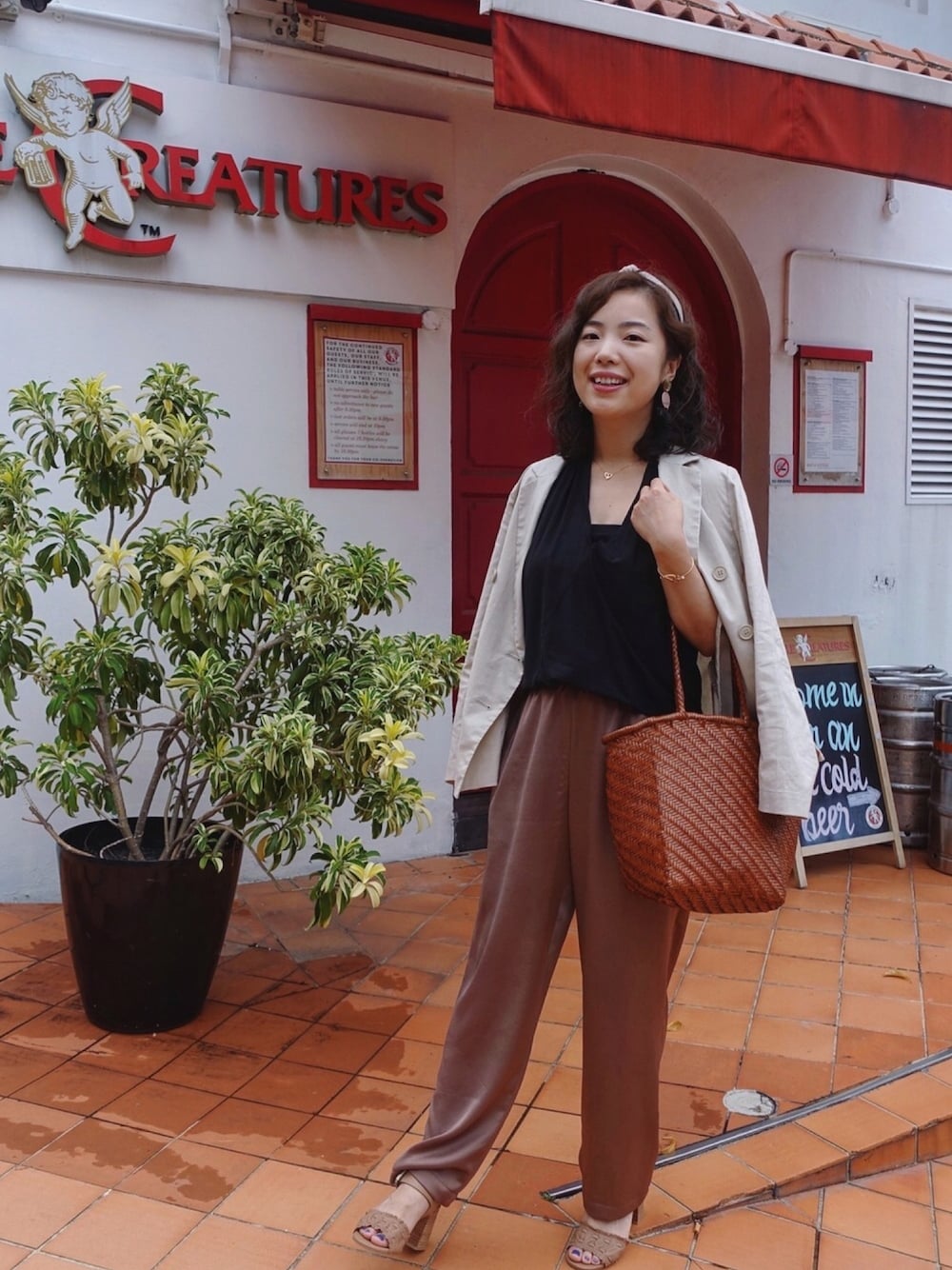 「夏、daily look、date style♡、ootd、outfit、weekend、holiday、大人カジュアル、休日スタイル」｜「FRAY I.Dのアイテム（テーラードジャケット、ベージュ系）」を使った、自然卷tutuさん（レディース・160cm）の春コーディネートの1枚目の写真