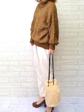 「CORNERS（コーナーズ）のアイテム（ニット/セーター）」を使った、Mamiさん（レディース・159cm）の秋コーディネート