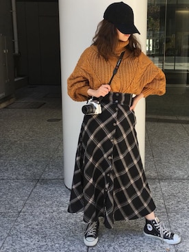 「CORNERS（コーナーズ）のアイテム（キャップ）」を使った、Mamiさん（レディース・159cm）の秋コーディネート