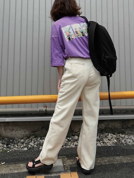 「バックプリント」｜「アイテム（デニムパンツ）」を使った、Mamiさん（レディース・160cm）の夏コーディネート