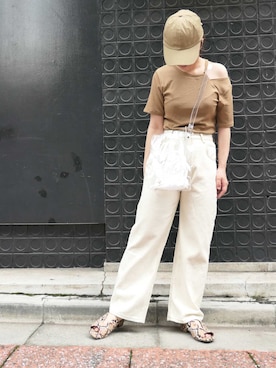 「CORNERS（コーナーズ）のアイテム（キャップ）」を使った、Mamiさん（レディース・159cm）の夏コーディネート