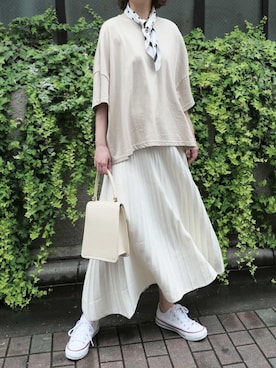 「アイテム（マフラー）」を使った、Mamiさん（レディース・159cm）の夏コーディネート