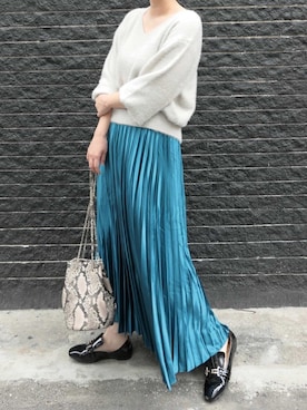 「CORNERS（コーナーズ）のきんちゃくバック（ハンドバッグ）」を使った、Mamiさん（レディース・159cm）の秋コーディネート