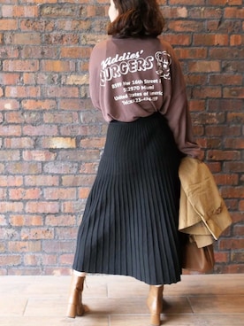 「バックプリント」｜「アイテム（ジャケット/アウター）」を使った、Mamiさん（レディース・159cm）の秋コーディネート