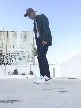 「NIKE（ナイキ）のアイテム（Sneakers、ホワイト系）」を使った、오이민/Minminさん（メンズ・173cm）の冬コーディネート