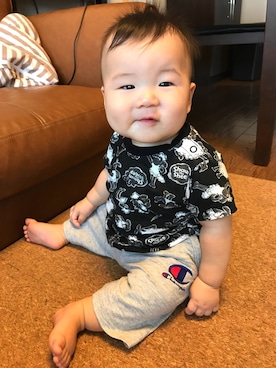 「ひつじのショーンのアイテム（Tシャツ/カットソー、ブラック系）」を使った、さくままさんの夏コーディネート