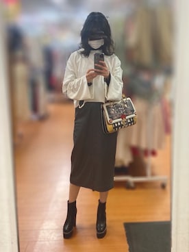 「厚底ブーツ」｜「アイテム（その他トップス）」を使った、あっかんさん（レディース・158cm）の春コーディネート