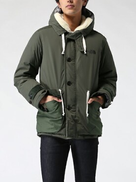 「THE NORTH FACE（ザノースフェイス）のアイテム（ダウンジャケット/コート、グリーン系）」を使った、やまのんさん（メンズ・185cm）の冬コーディネート