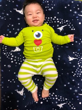 「babyGAP（babyGAP）のアイテム（Tシャツ/カットソー、グリーン系）」を使った、トイボーイさん（キッズ・80cm）の秋コーディネート