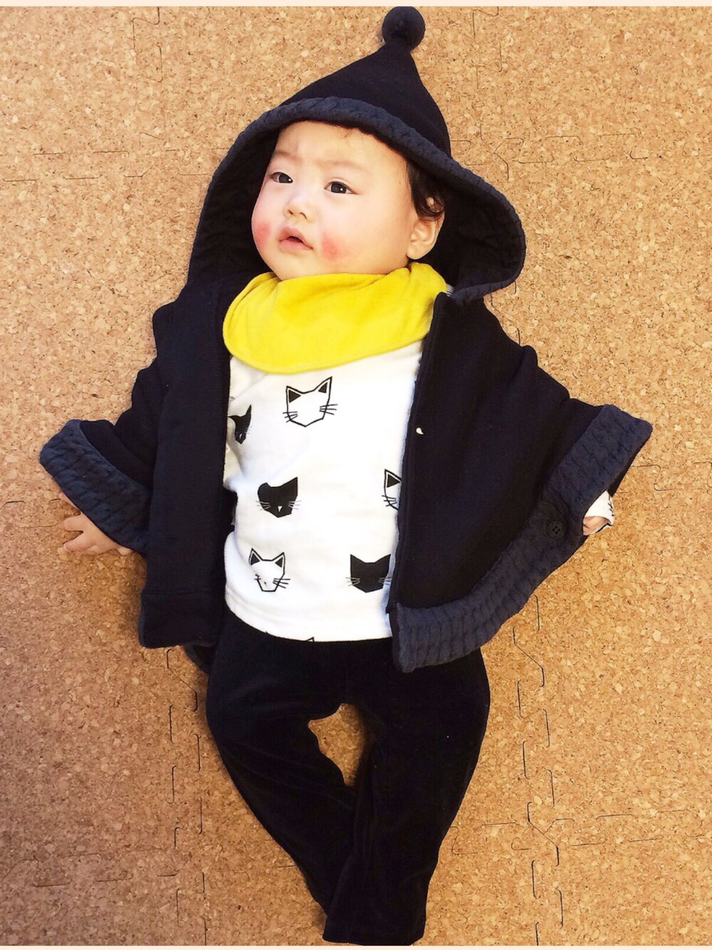「70cm、生後6ヶ月、ベビー、おとこのこ、韓国子供服、コムサ」｜「happy princeのアイテム（Tシャツ/カットソー、ホワイト系）」を使った、ArikUさん（キッズ・70cm）の春コーディネートの1枚目の写真