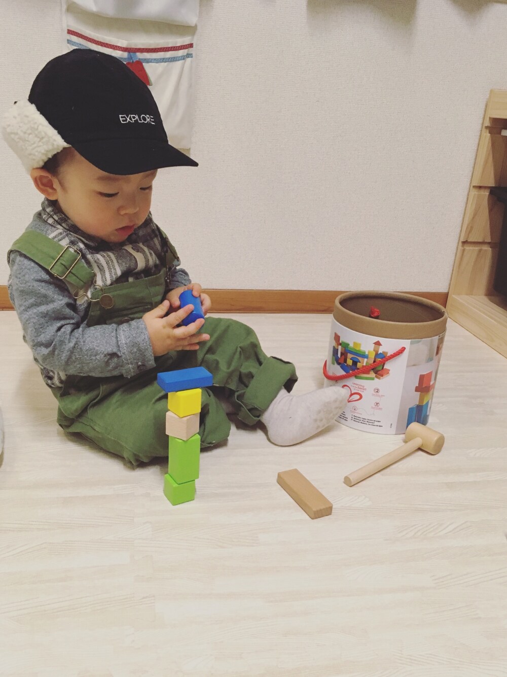 「ZARA KIDSのアイテム（キャップ、ブラック系）」を使った、rinrinさん（キッズ・80cm）の冬コーディネートの1枚目の写真