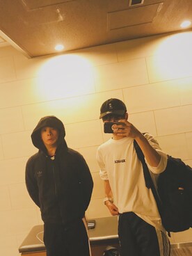「アイテム（キャップ）」を使った、TAKUMA"さん（メンズ・171cm・10代）の秋コーディネート