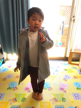 「アイテム（チェスターコート）」を使った、ゆーーーさん（キッズ・100cm）の冬コーディネート