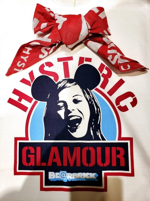 RAY（HYSTERIC GLAMOURなんばパークス店）｜HYSTERIC GLAMOURのTシャツ/カットソーを使ったコーディネート - WEAR