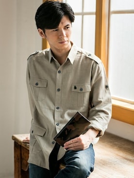 「迷彩柄」｜「アイテム（財布/小物）」を使った、多田さん（メンズ・173cm）の冬コーディネート