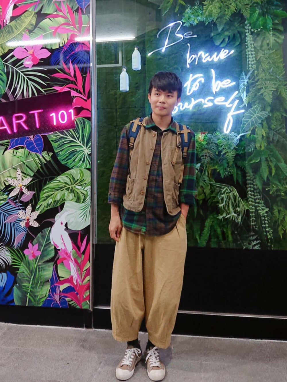 「Taiwan、春コーデ、春、GU、GUコーデ、lativ」｜「lativのアイテム（シューズ、グリーン系）」を使った、ansさん（メンズ・170cm）の春コーディネートの1枚目の写真