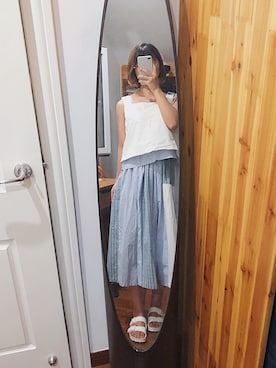 「猫」｜「アイテム（ビーチサンダル）」を使った、MISHAさん（レディース・162cm）の夏コーディネート