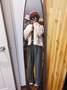 「nice claup」｜「アイテム（ハンチング/ベレー帽）」を使った、MISHAさん（レディース・162cm）の冬コーディネート