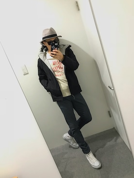 「MAISON KITSUNE」｜「アイテム（マウンテンパーカー）」を使った、Donnieさん（メンズ・171cm）の春コーディネート