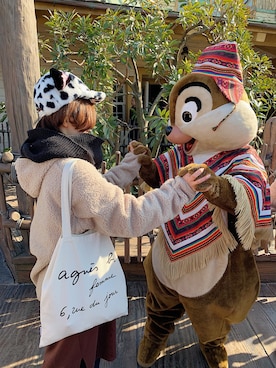 「ディズニーランド」｜「アイテム（その他アウター）」を使った、yuniさん（レディース・157cm）の冬コーディネート