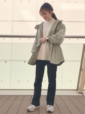 「スリットニット」｜「アイテム（その他アウター）」を使った、SAKiさん（レディース・164cm）の冬コーディネート