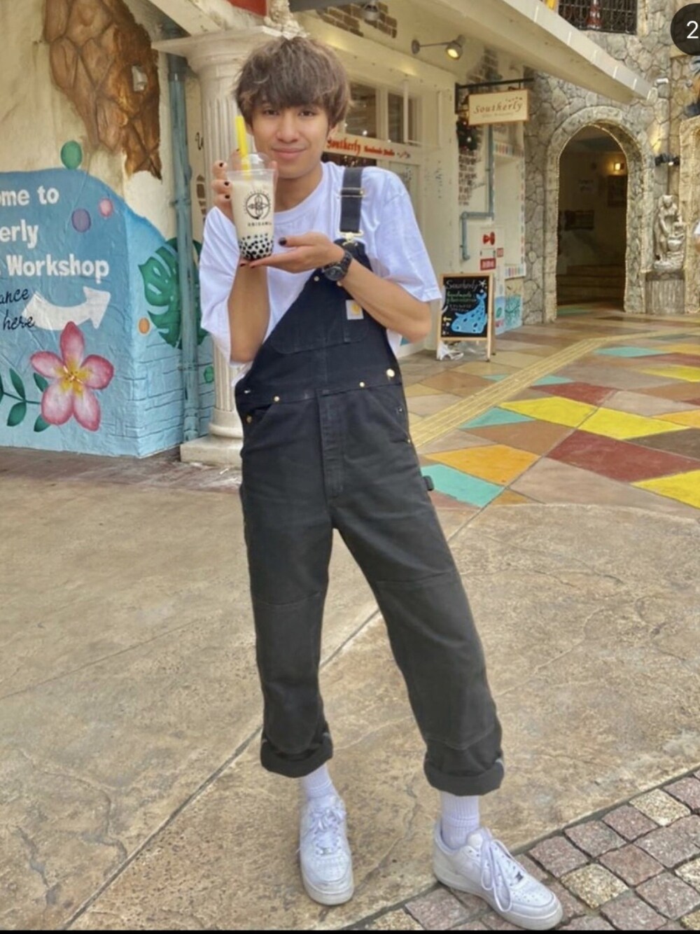 「お洒落さんとつながりたい、オーバーオール、今日のコーデ」｜「Carharttの【ヴィンテージ古着】Carhartt/カーハート ダック地 オーバーオール（サロペット/オーバーオール、ブラック系）」を使った、ケビンさん（メンズ・176cm）の夏コーディネートの1枚目の写真