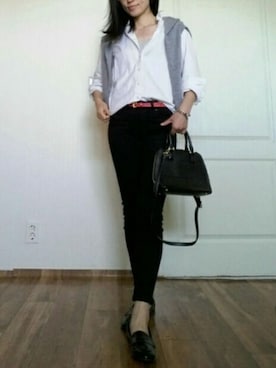 「Guess（ゲス）のアイテム」を使った、naoko🌸尚子さん（レディース・164cm）の春コーディネート