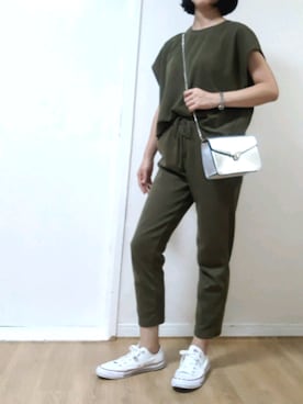 「Guess（ゲス）のアイテム（アナログ腕時計）」を使った、naoko🌸尚子さん（レディース・164cm）の秋コーディネート