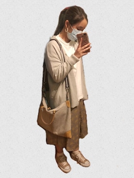 「GABS（ガブス）のアイテム（バッグ）」を使った、茶霊さん（レディース・161cm）の春コーディネート