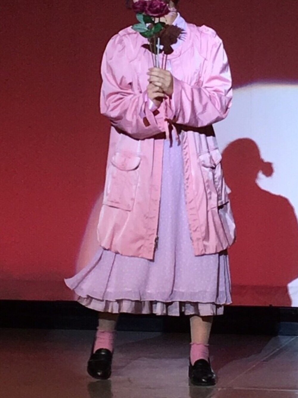 「ピンク、パステルカラー、春コーデ、ローファー、ワンピース、古着、プリーツスカート、古着MIX、ドラフトメリー」｜「usedのアイテム（ワンピース、ピンク系）」を使った、あらかわみか（みかんぬ）さん（レディース・158cm）の春コーディネートの1枚目の写真