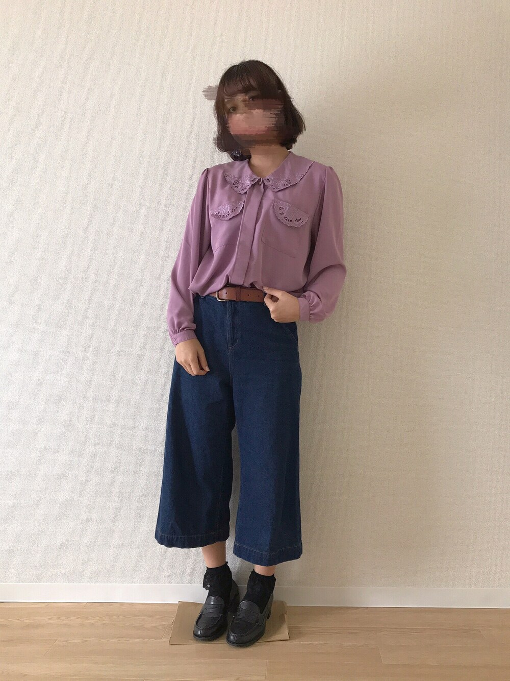 「デニムパンツ、シャツスタイル、ブラウス×デニム、ブラウス、タックイン、ローファー、ボブ、プチプラ、summer、ootd」｜「Toedliches giftのアイテム（シャツ/ブラウス、パープル系）」を使った、あらかわみか（みかんぬ）さん（レディース・158cm）の夏コーディネートの1枚目の写真
