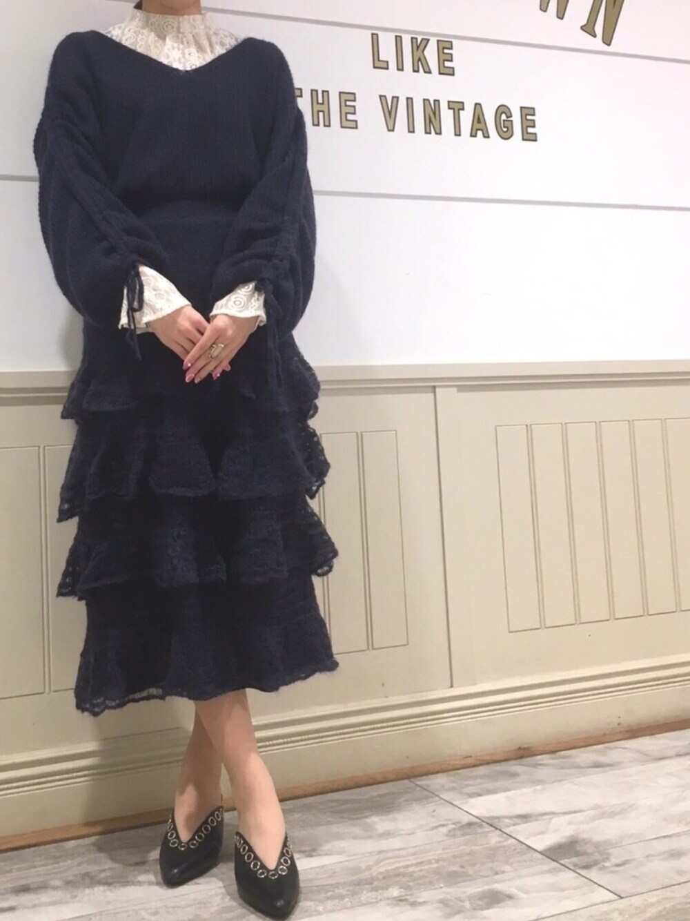 「Lilybrown、セットアップ、モヘアニット、レーストップス」｜「LILY BROWNのモヘアシンプルゆるニット（ニット/セーター、ブルー系）」を使った、minoriさん（レディース・158cm）の秋コーディネートの1枚目の写真