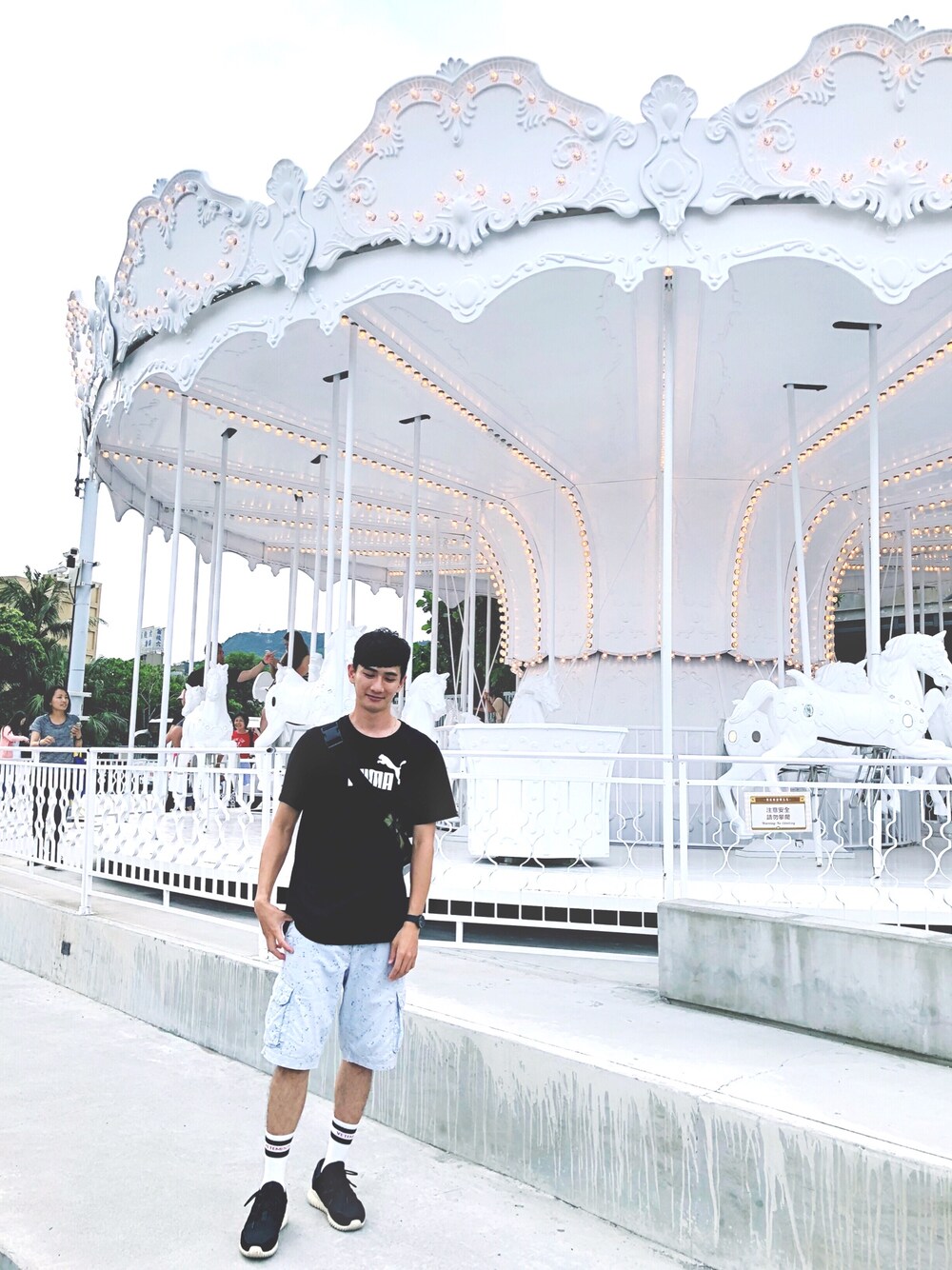 「PUMAのアイテム（Tシャツ/カットソー、ブラック系）」を使った、Cheng-chih Haiehさん（メンズ・184cm）の夏コーディネートの1枚目の写真