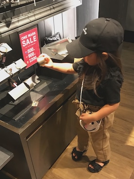 「3coins（3coins）のアイテム（キャップ、ブラック系）」を使った、✩しーちゃろ✩さん（キッズ・100cm）の夏コーディネート
