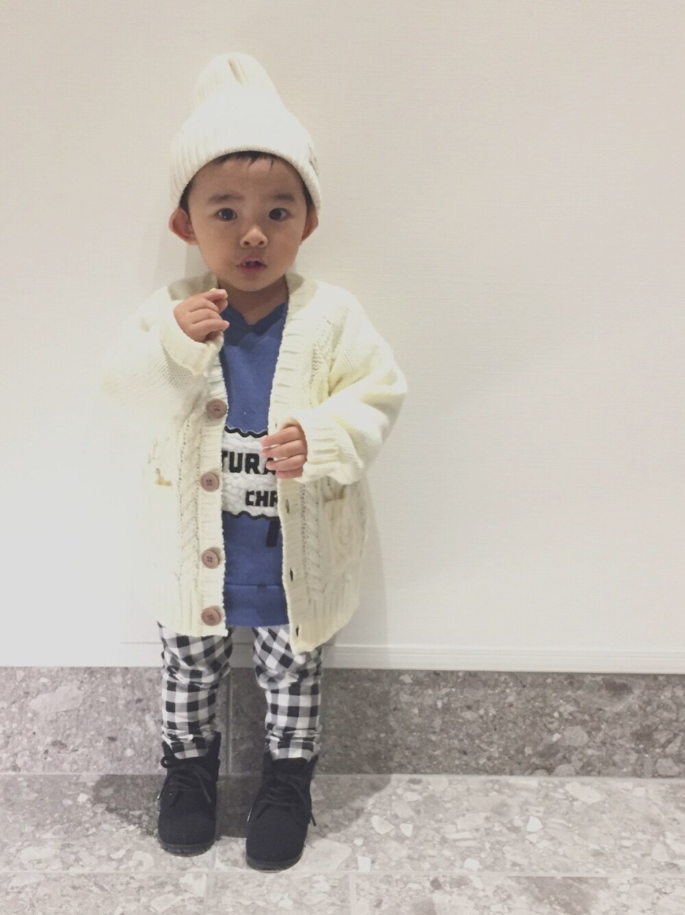 「kids、キッズコーデ、おとこのこ、90cm、ニット帽、カーディガン、チェック」｜「CIAOPANIC TYPYのリブニットキャップ（ニットキャップ/ビーニー、ホワイト系）」を使った、SEI-KOTOさん（キッズ・90cm）の秋コーディネートの1枚目の写真