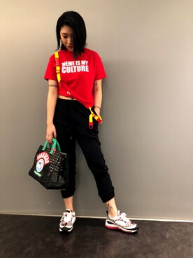 「roar（ロアー）のアイテム（パンツ）」を使った、yurina katsuraさん（レディース・165cm）の春コーディネート