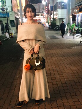 「ROYAL FLASH（ロイヤルフラッシュ）のアイテム（財布/小物）」を使った、yurina katsuraさん（レディース・165cm）の秋コーディネート