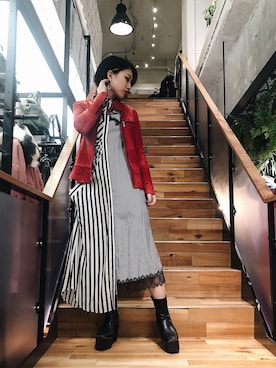 「レッド」｜「アイテム（ライダースジャケット）」を使った、yurina katsuraさん（レディース・165cm）の冬コーディネート