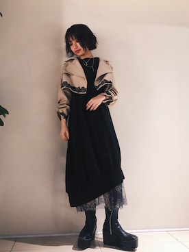 「ROYAL FLASH（ロイヤルフラッシュ）のアイテム（トレンチコート）」を使った、yurina katsuraさん（レディース・165cm）の春コーディネート
