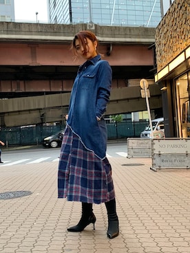 「AULA（アウラ）のアイテム（シューズ）」を使った、yurina katsuraさん（レディース・165cm）の秋コーディネート