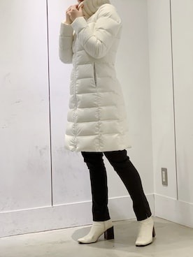 「HERNO（ヘルノ）のアイテム」を使った、yurina katsuraさん（レディース・165cm）の冬コーディネート