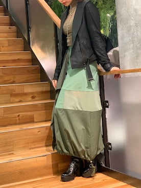 「ROYAL FLASH（ロイヤルフラッシュ）のアイテム（ライダースジャケット）」を使った、yurina katsuraさん（レディース・165cm）の冬コーディネート