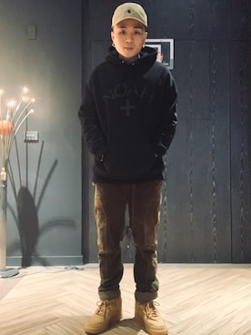 「NOAH（ノア）のアイテム（トップス）」を使った、Eric Linさん（メンズ・168cm）の秋コーディネート