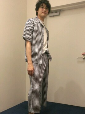 「TRANS CONTINENTS（トランスコンチネンツ）のアイテム（パンツ）」を使った、甲乙さん（メンズ・177cm）の夏コーディネート
