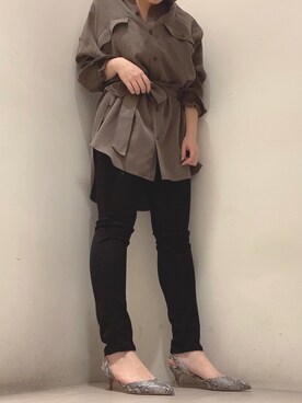 「アイテム（パンプス、グレー系）」を使った、nana.さん（レディース・159cm）の春コーディネート