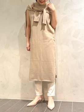 「アイテム（パンプス、グレー系）」を使った、nana.さん（レディース・159cm）の春コーディネート