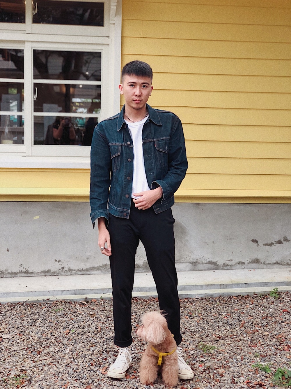 「Levi'sのアイテム（デニムジャケット、ブルー系）」を使った、ハンハンさん（メンズ・173cm）の春コーディネートの1枚目の写真