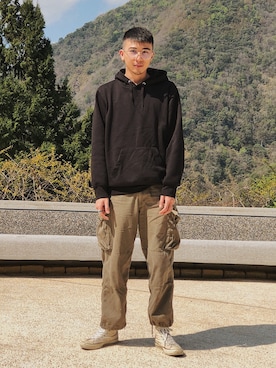「アイテム（その他シューズ、ホワイト系）」を使った、ハンハンさん（メンズ・173cm）の春コーディネート