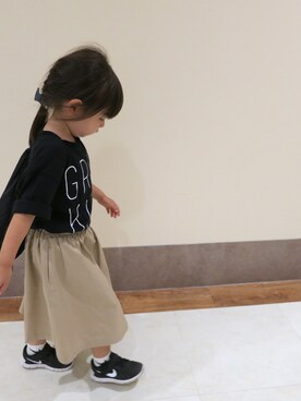 「green label relaxing（グリーンレーベルリラクシング）の【KIDS】コットン GRIN KIDS Tシャツ ショートスリーブ（Tシャツ/カットソー、ブラック系）」を使った、cocoさん（キッズ・130cm）の夏コーディネート
